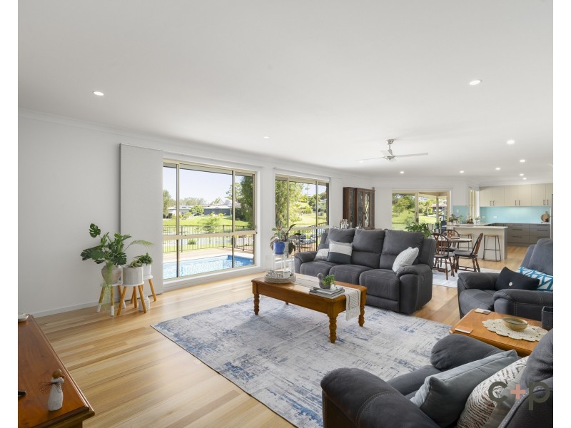 147 Newry Island Drive, Urunga NSW 2455