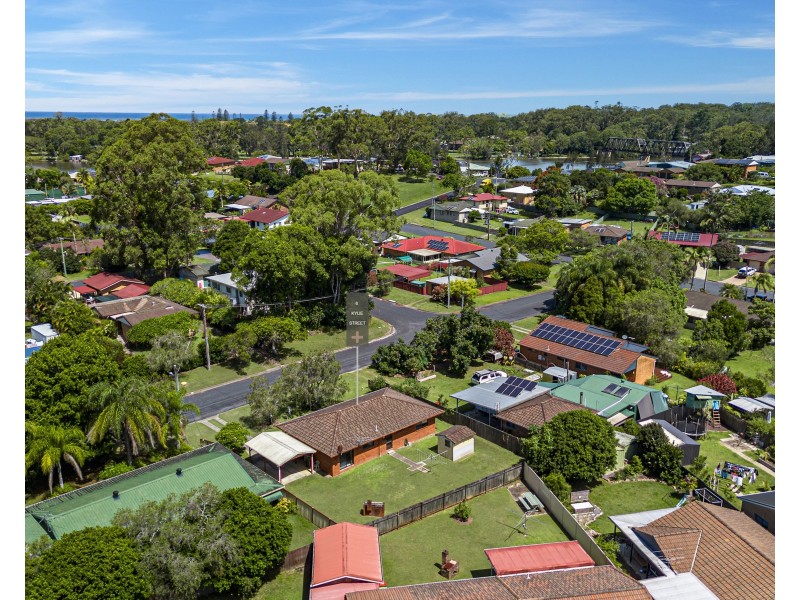 6 Kylie Street, Urunga NSW 2455