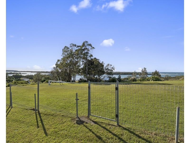 14 Morgo Street, Urunga NSW 2455