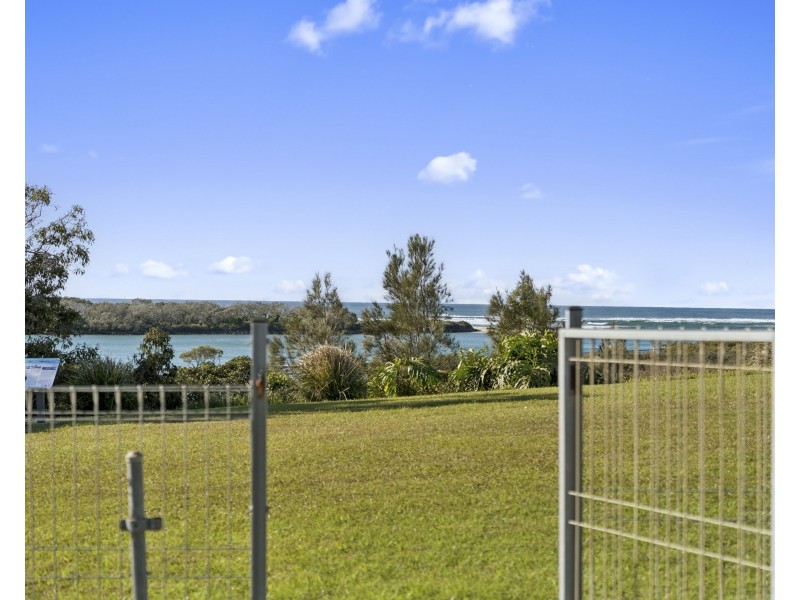 14 Morgo Street, Urunga NSW 2455