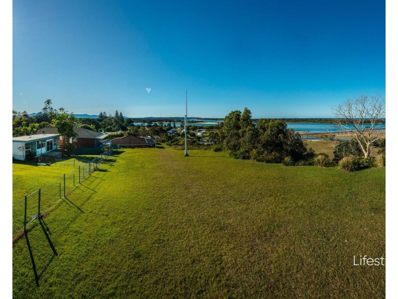14 Morgo Street, Urunga NSW 2455