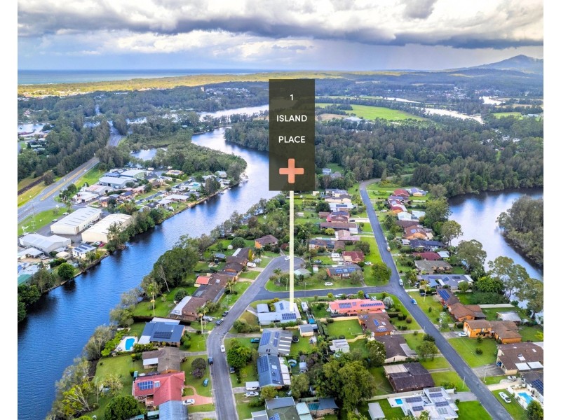 1 Island Place, Urunga NSW 2455