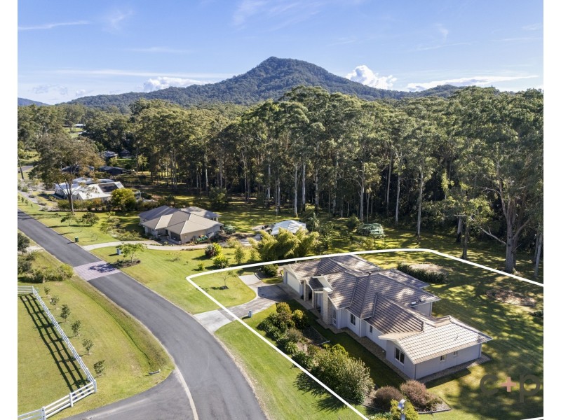 73 Pearl Circuit, Valla NSW 2448