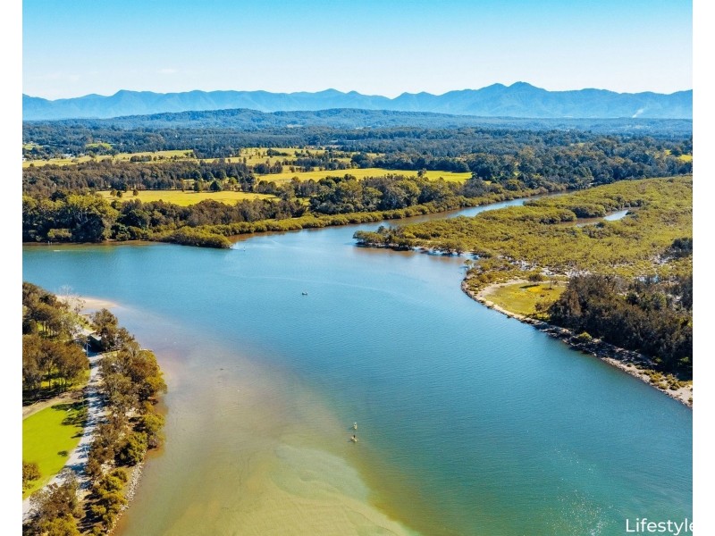 32 Angophora Crescent, Urunga NSW 2455