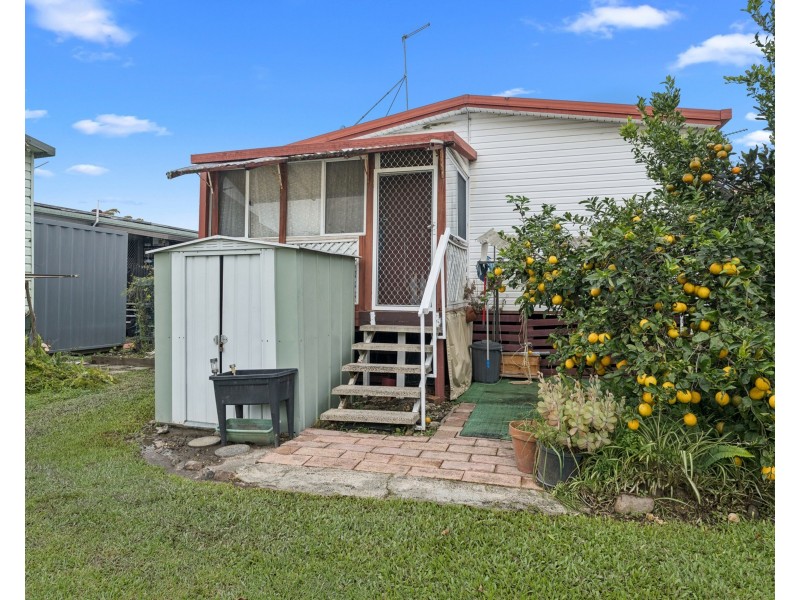 2 River Road, Urunga NSW 2455