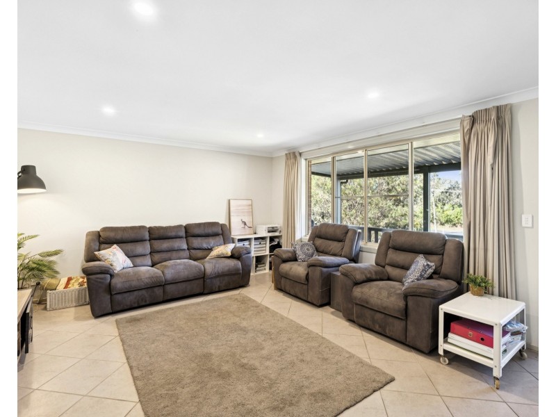 16 Hillside Drive, Urunga NSW 2455