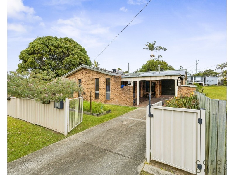 2 Moore Place, Urunga NSW 2455