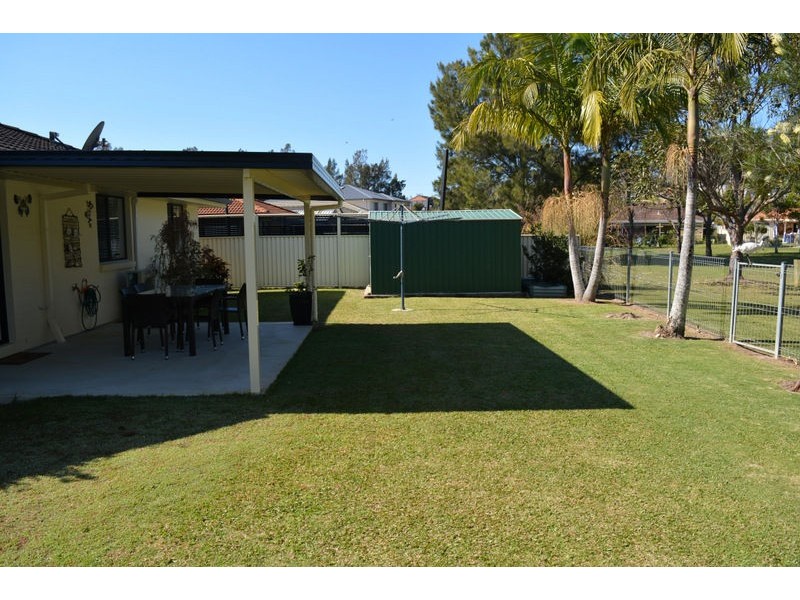 24 Lake Drive, Urunga NSW 2455