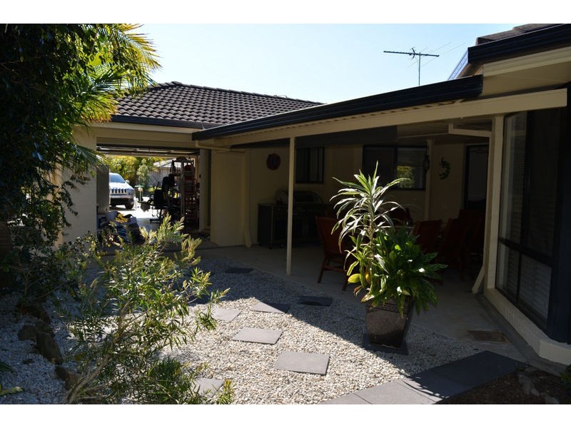 24 Lake Drive, Urunga NSW 2455