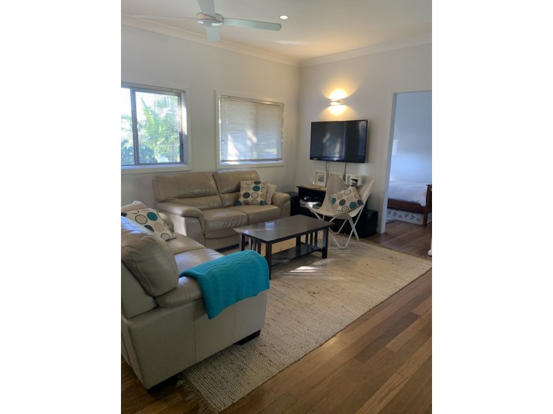 1 Winter Avenue, Mylestom NSW 2454