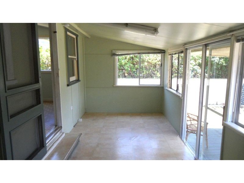 16 Winter Avenue, Mylestom NSW 2454