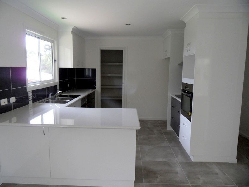 7 Gordon Road, Raleigh NSW 2454