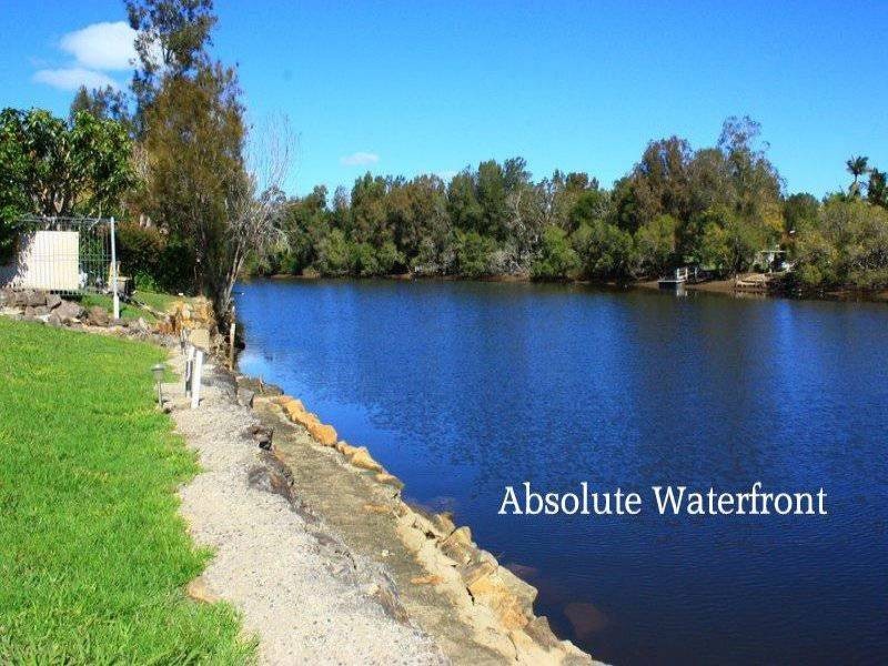 5 Marina  Cres, Urunga NSW 2455