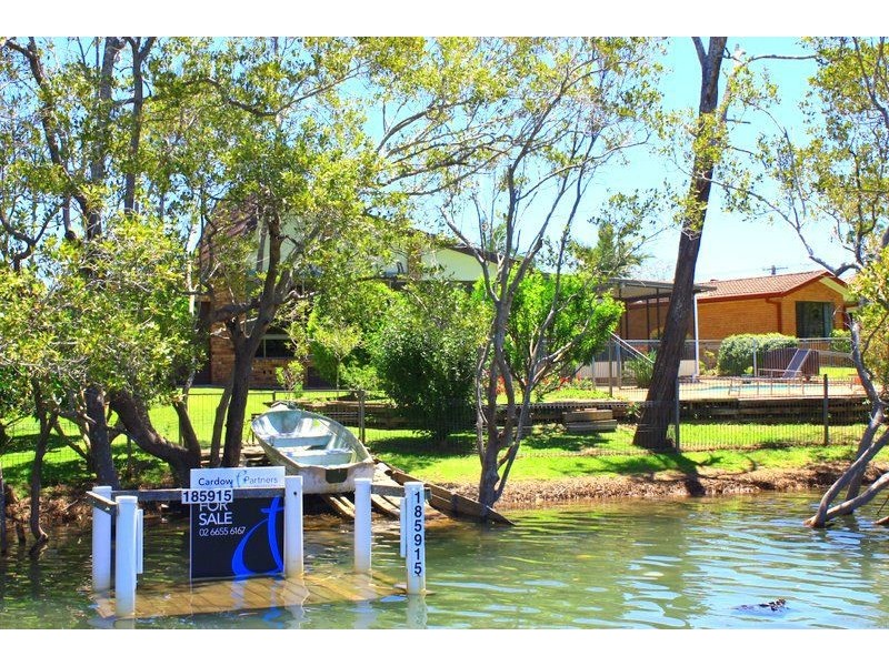 20 Island  Pl, Urunga NSW 2455