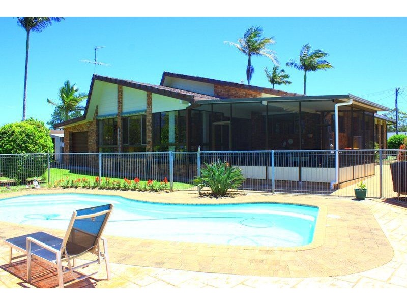 20 Island  Pl, Urunga NSW 2455
