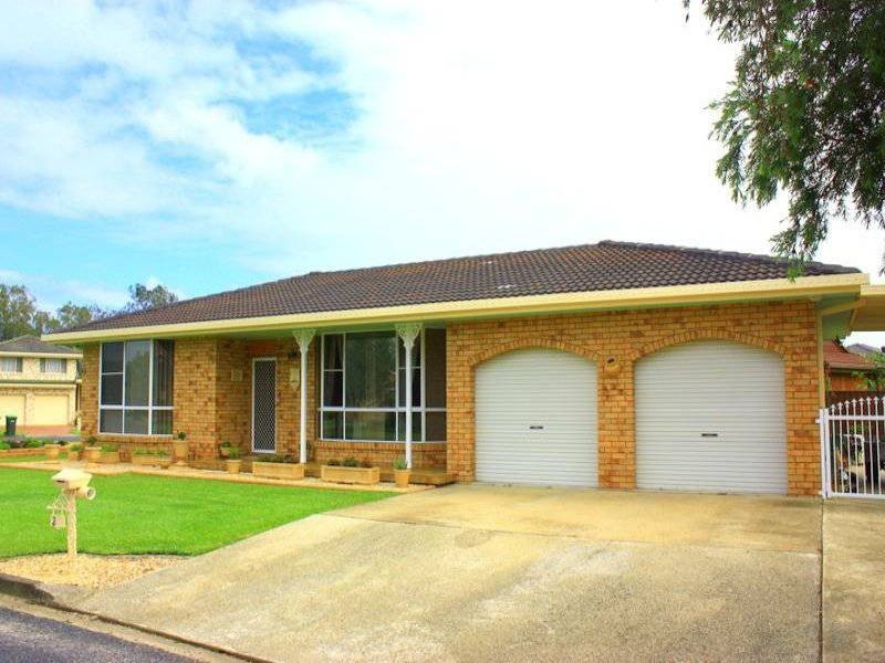 2 Burrawong  Pde, Urunga NSW 2455