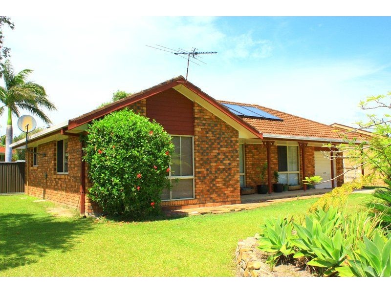 18 Rosedale Dr, Urunga NSW 2455