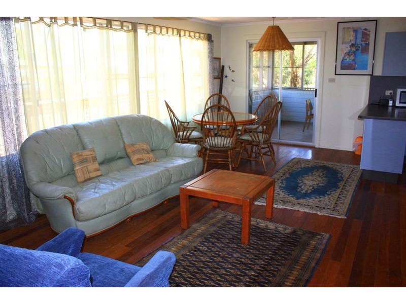 9 Rowley St, Mylestom NSW 2454