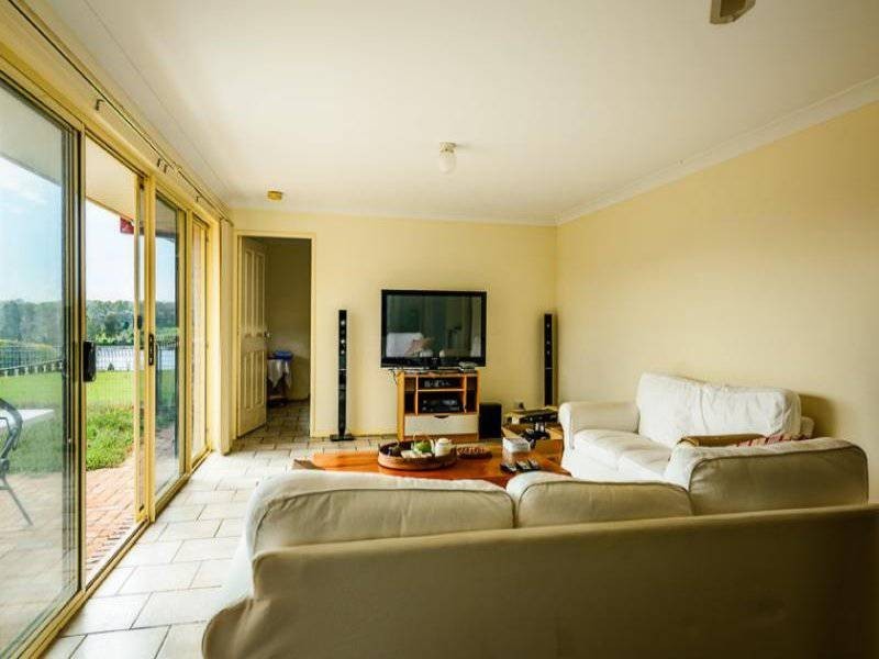 8 Hollis Cl, Urunga NSW 2455