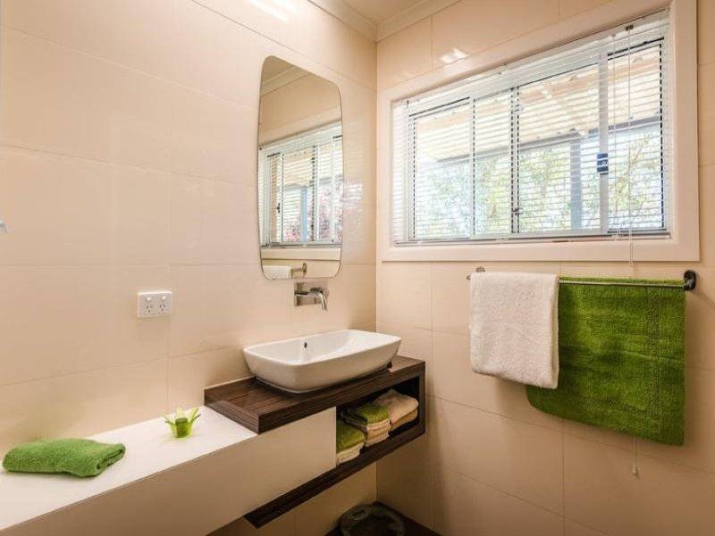 25 Panorama  Pde, Urunga NSW 2455