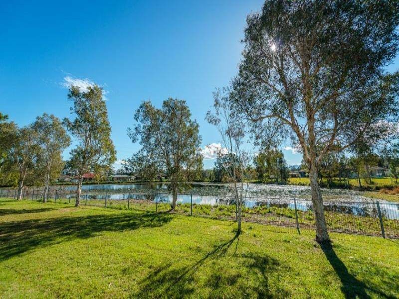6 Lake  Court, Urunga NSW 2455