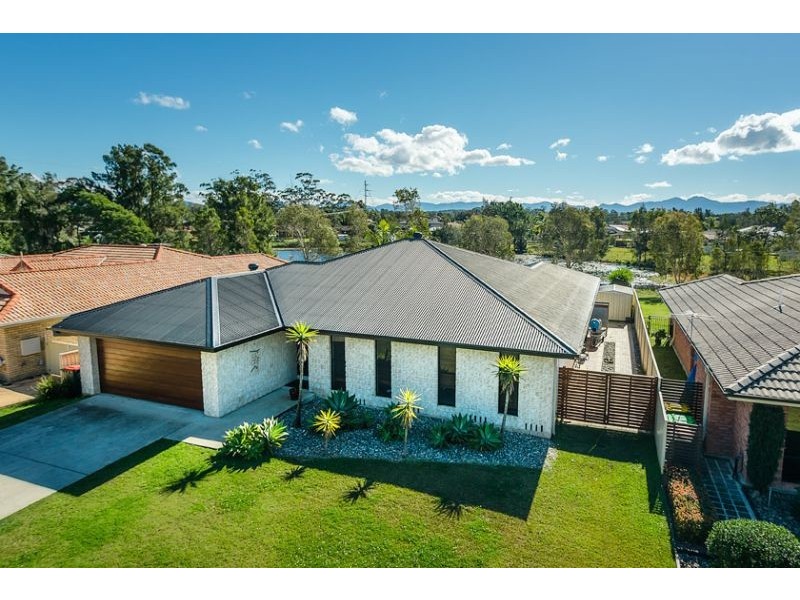 6 Lake  Court, Urunga NSW 2455