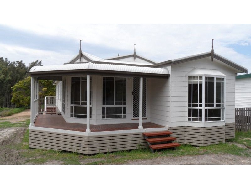 8 Lourdes Avenue, Urunga NSW 2455
