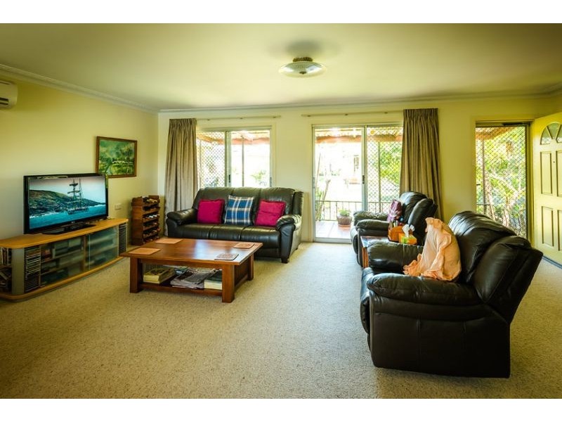 9 Marina Crescent, Urunga NSW 2455