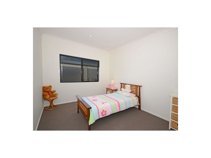 70 Long Street, Point Vernon QLD 4655
