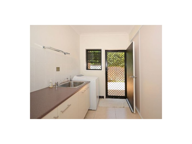 70 Long Street, Point Vernon QLD 4655