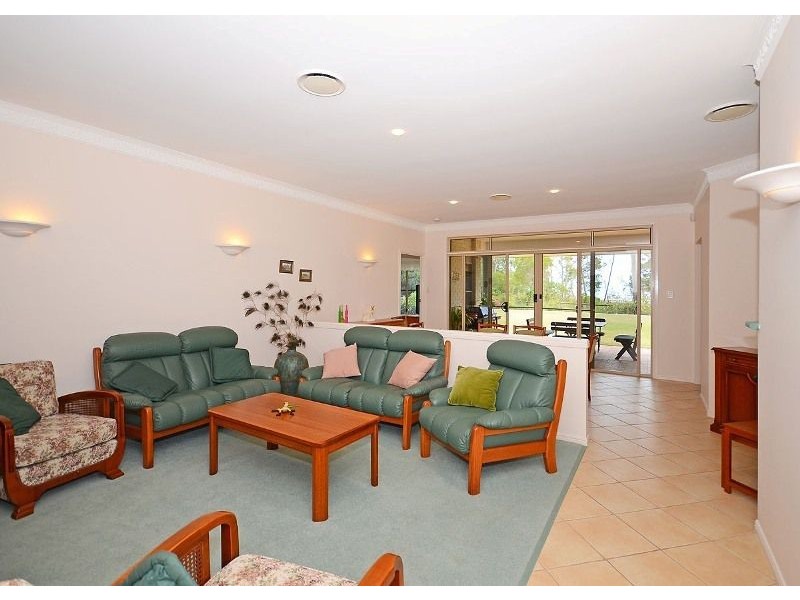 15 Nautilus Crt, Dundowran Beach QLD 4655