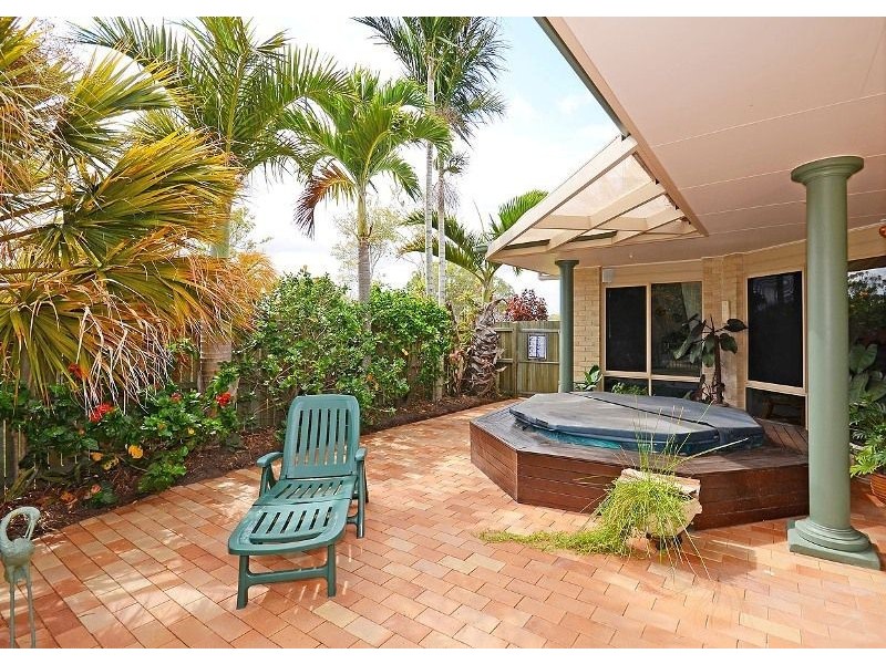 15 Nautilus Crt, Dundowran Beach QLD 4655