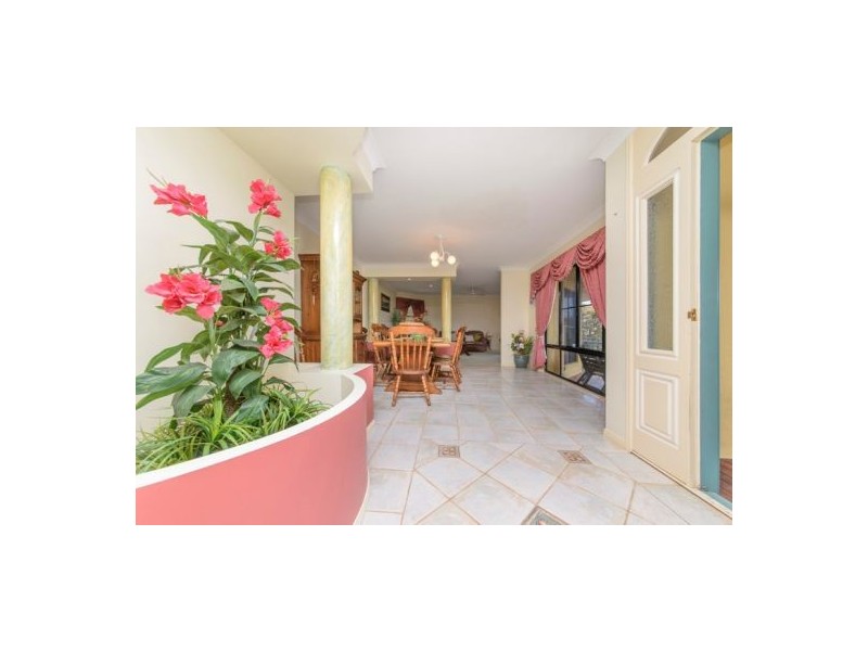 100 Christensen St, Urraween QLD 4655