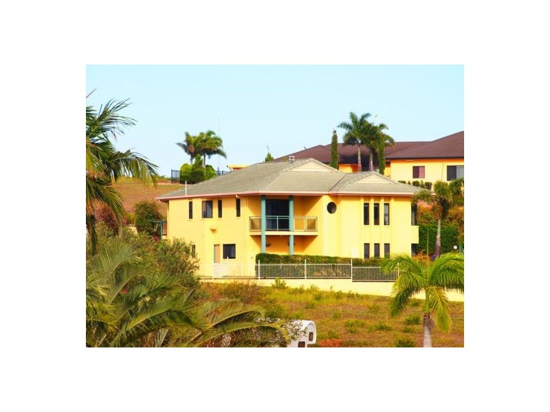 100 Christensen St, Urraween QLD 4655