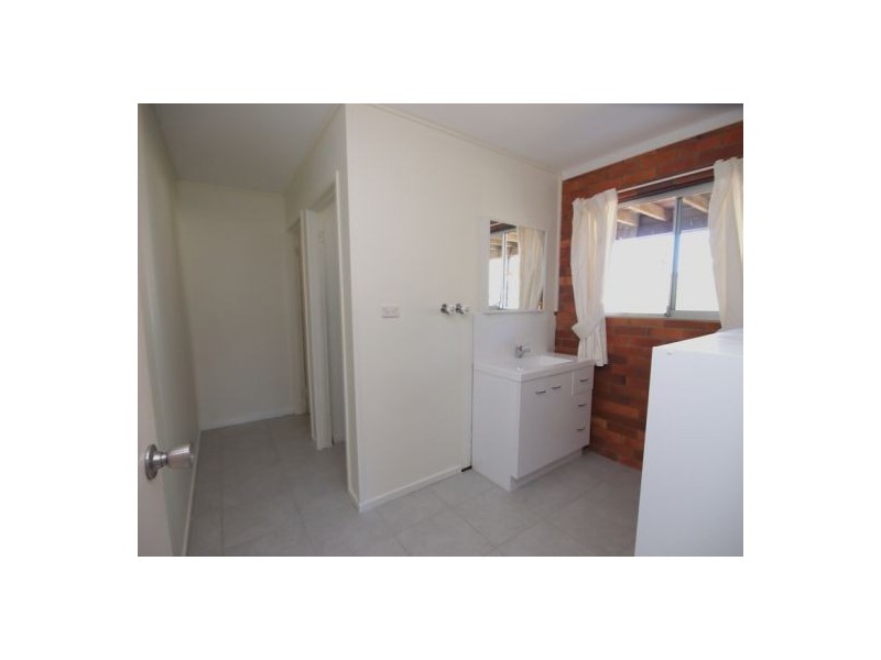 3 Prince St, Urangan QLD 4655