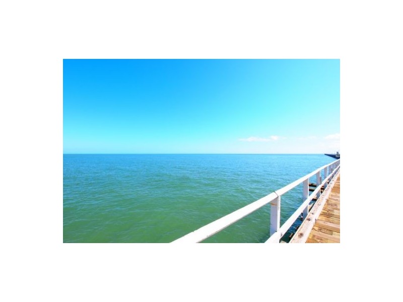 3 Prince St, Urangan QLD 4655