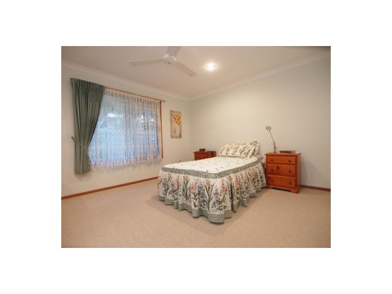 18 Neisler Court, Kawungan QLD 4655