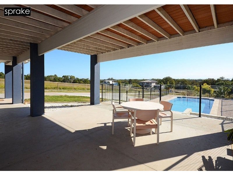 33 Highview Drive, Craignish QLD 4655