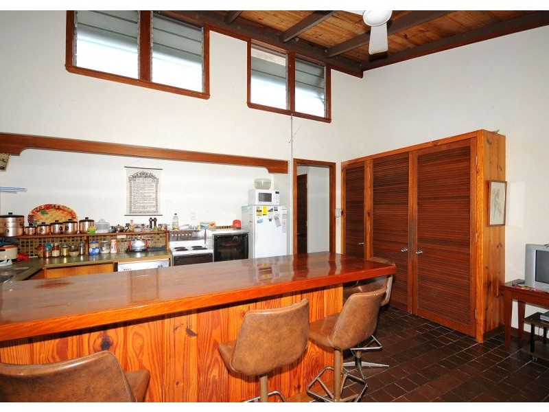 50 Esplanade, Point Vernon QLD 4655