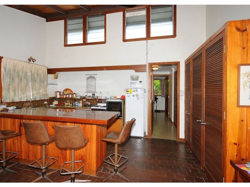 50 Esplanade, Point Vernon QLD 4655