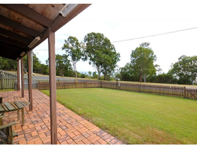 50 Esplanade, Point Vernon QLD 4655