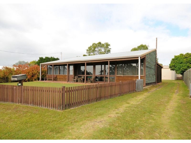 50 Esplanade, Point Vernon QLD 4655