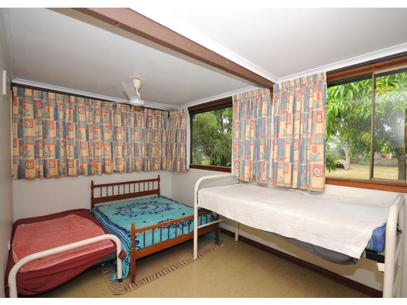 50 Esplanade, Point Vernon QLD 4655