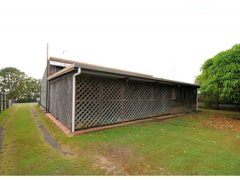 50 Esplanade, Point Vernon QLD 4655