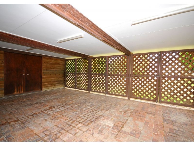 50 Esplanade, Point Vernon QLD 4655