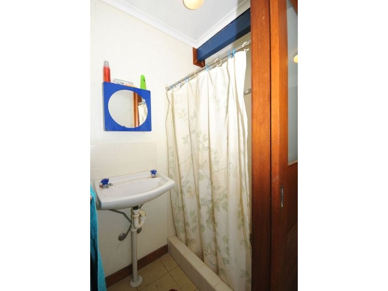 50 Esplanade, Point Vernon QLD 4655