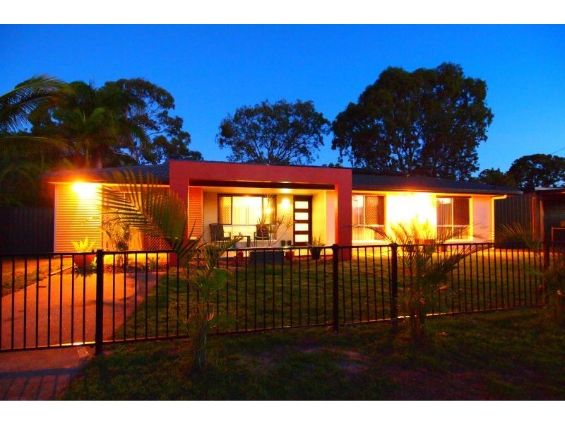 26 Richard Street, Urangan QLD 4655