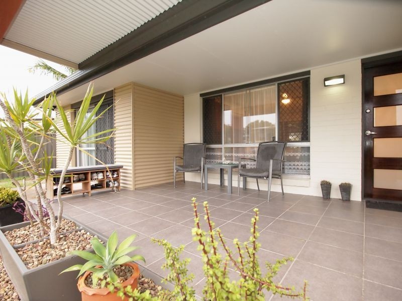 26 Richard Street, Urangan QLD 4655