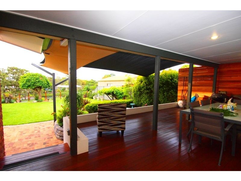 8 Bruce Street, Torquay QLD 4655