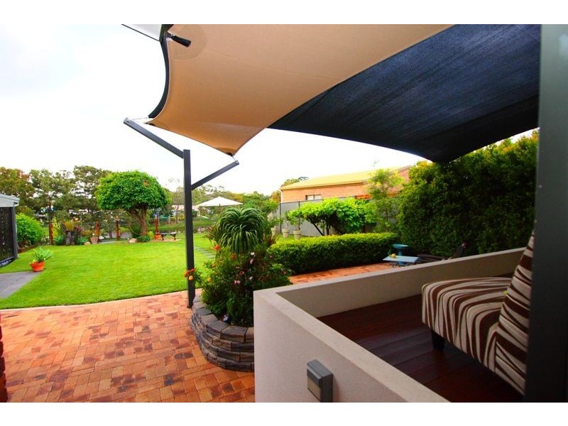 8 Bruce Street, Torquay QLD 4655